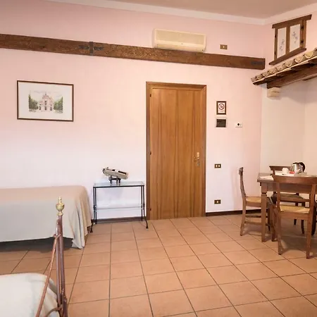 La Piaggia Bed & Breakfast 3*
